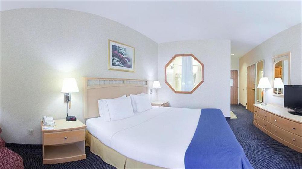 Holiday Inn Express & Suites Abilene, An Ihg Hotel Екстер'єр фото